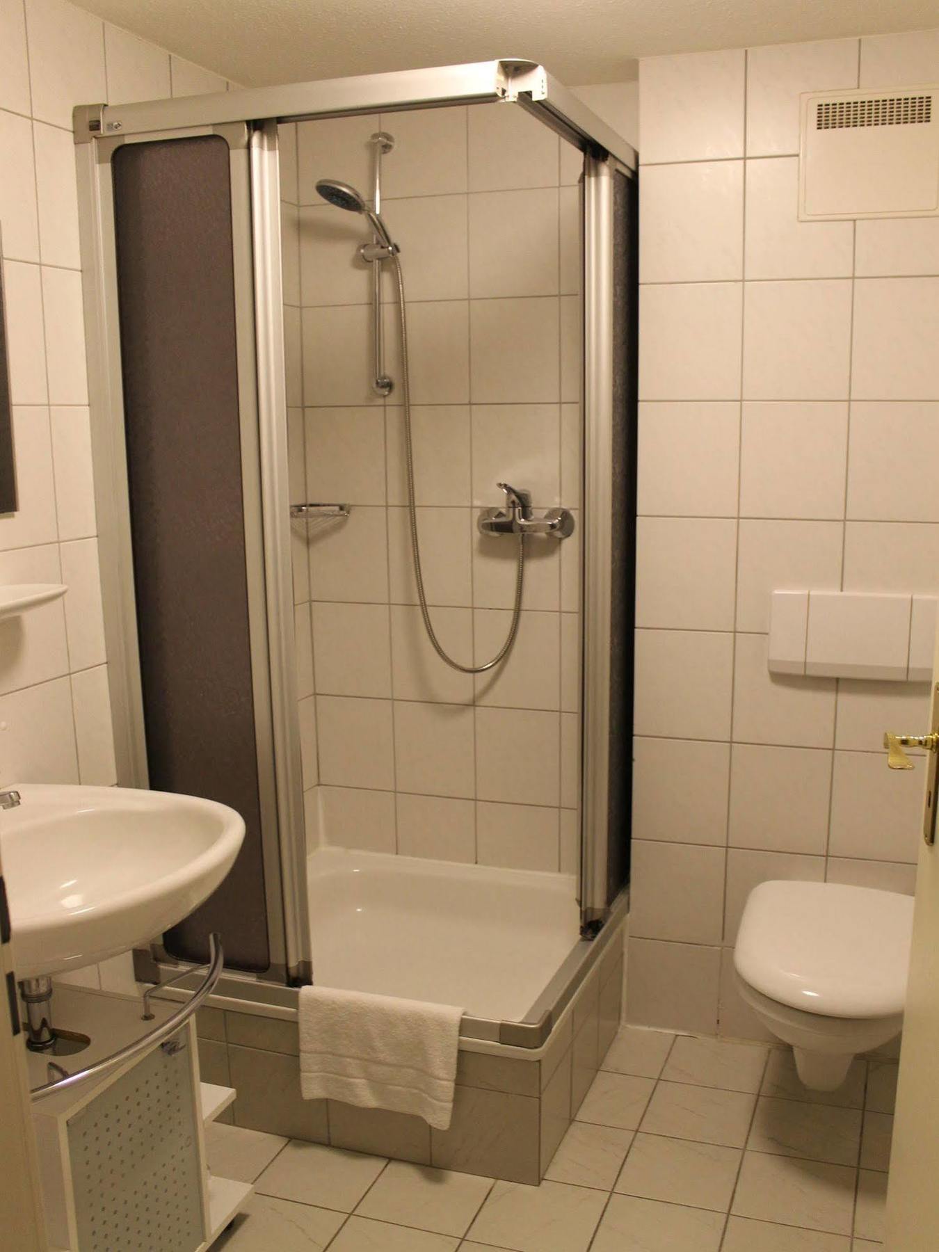 Hotel Garni Bellevue Bad Fussing Exterior photo